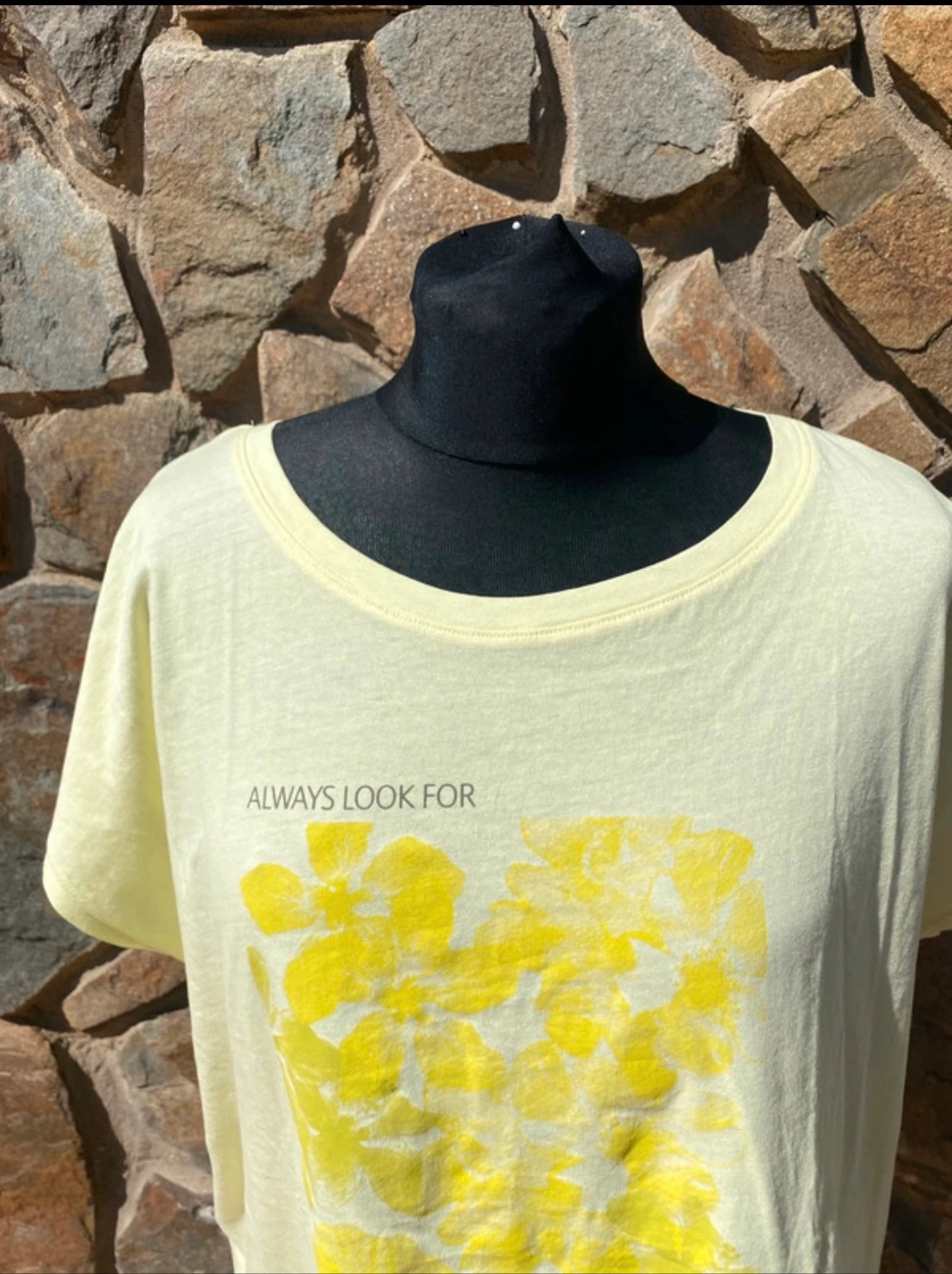 camiseta amarela – photo 2